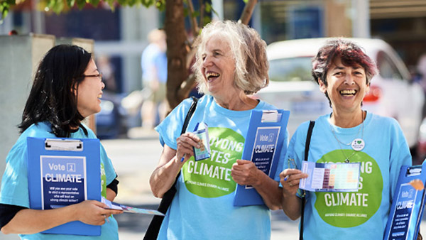 Vote-Climate-campaigning-Kooyong